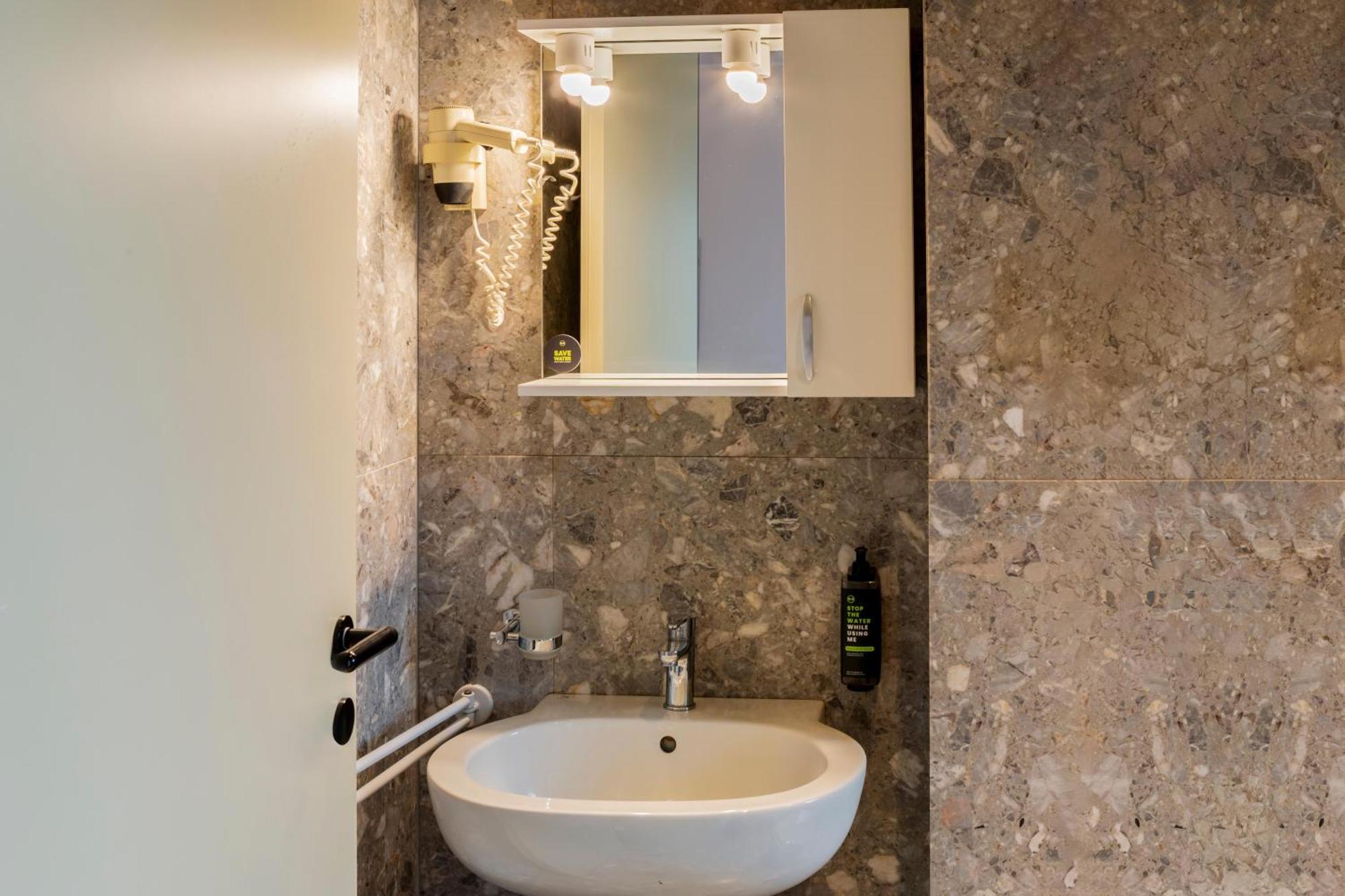 B&B Hotel Bari Rondo Exterior foto